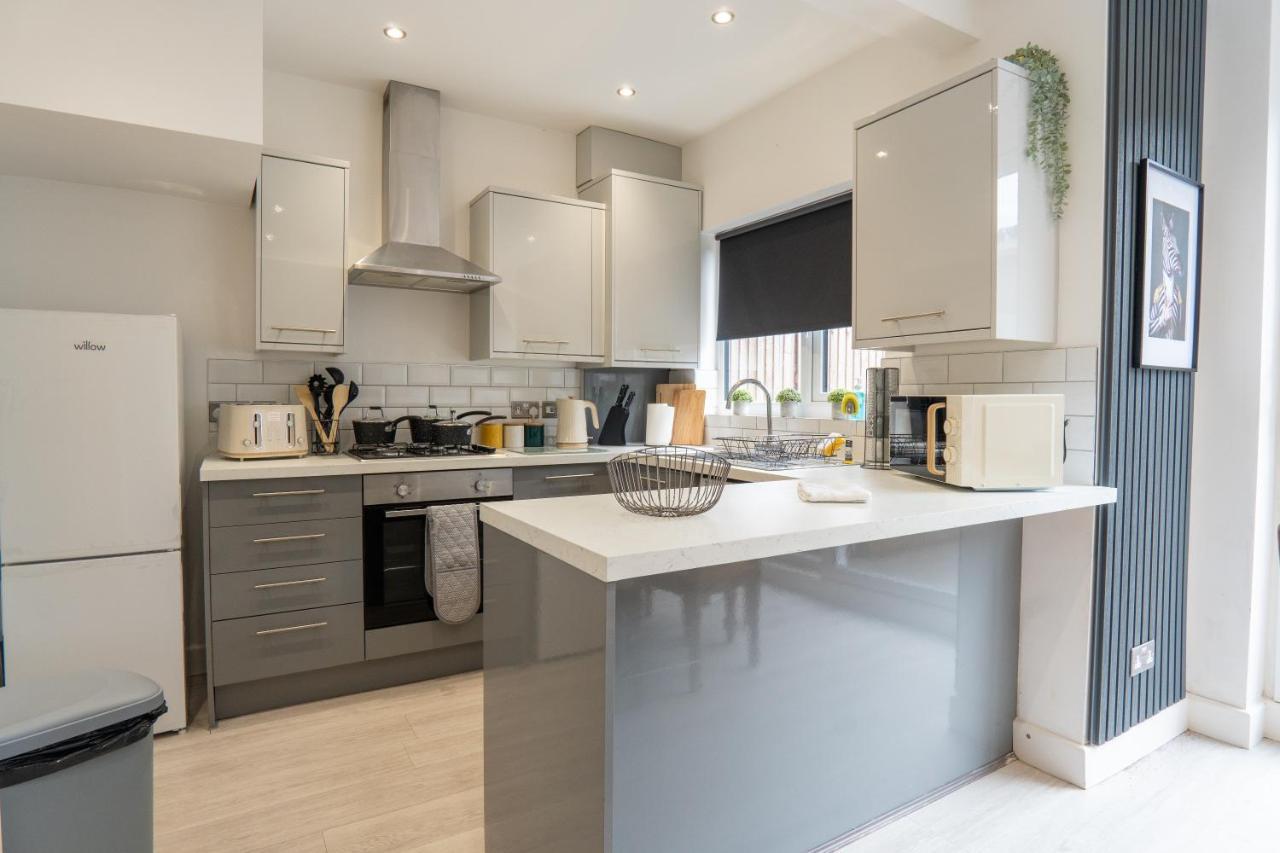 Sheldon House 3 Bed Cosy Home Nr Jlr & Nec Exterior photo
