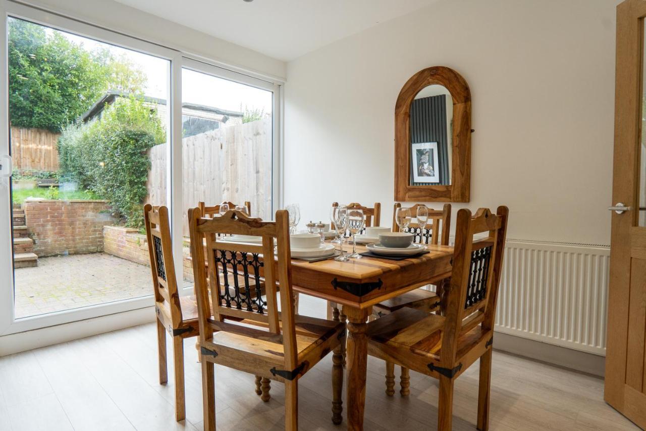 Sheldon House 3 Bed Cosy Home Nr Jlr & Nec Exterior photo